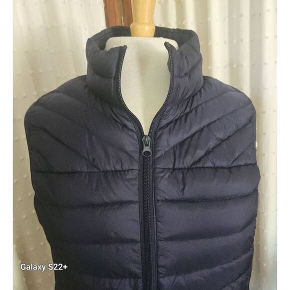 V21  Pure Down Navy quilted puffer vest duck down - Picture 5 of 7